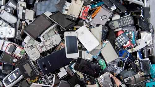 Titelbild zum News-Artikel: „Welcome to Sodom – Dein Smartphone ist schon hier“