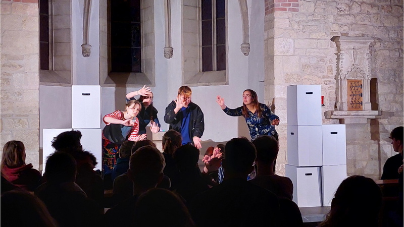 Titelbild zum News-Artikel „Normal ist, dass keiner Normal ist“ – abwechslungsreiches Jugendwochenende zum Christkönigssonntag