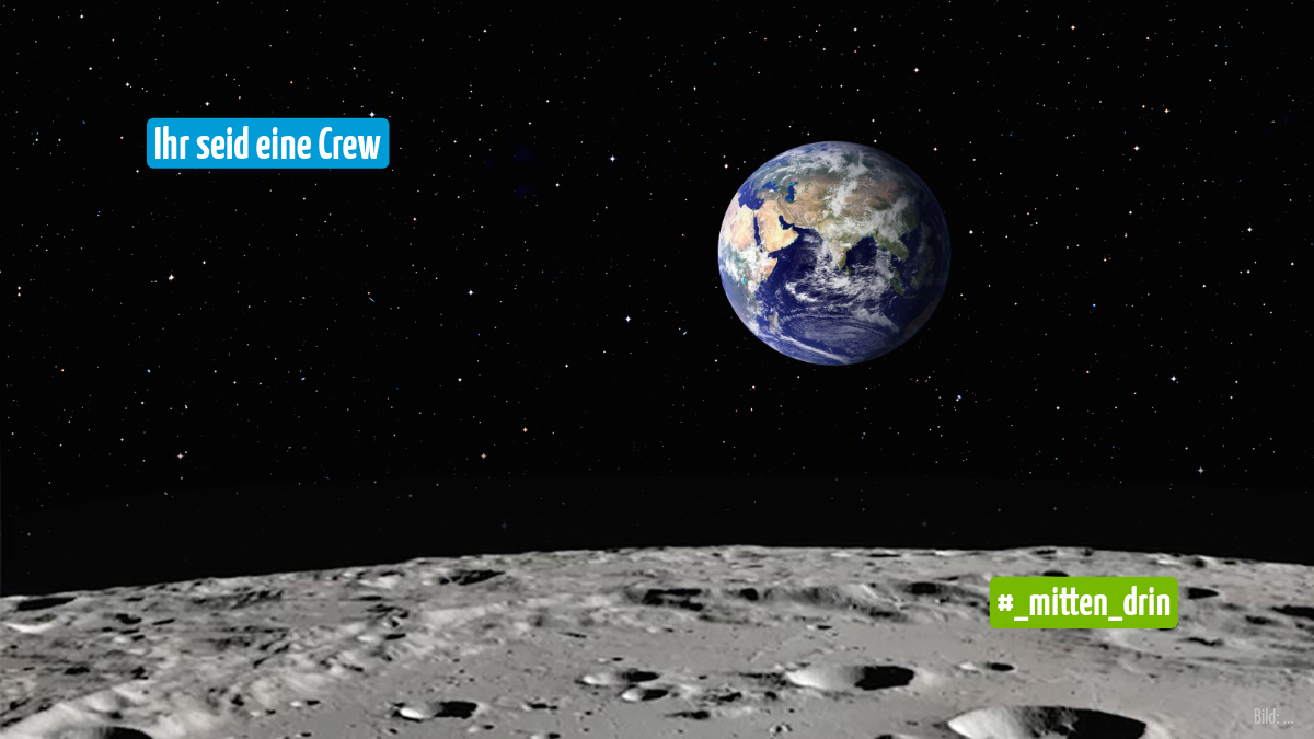 Blick von der Mondoberfläche auf den kleinen Planeten Erde